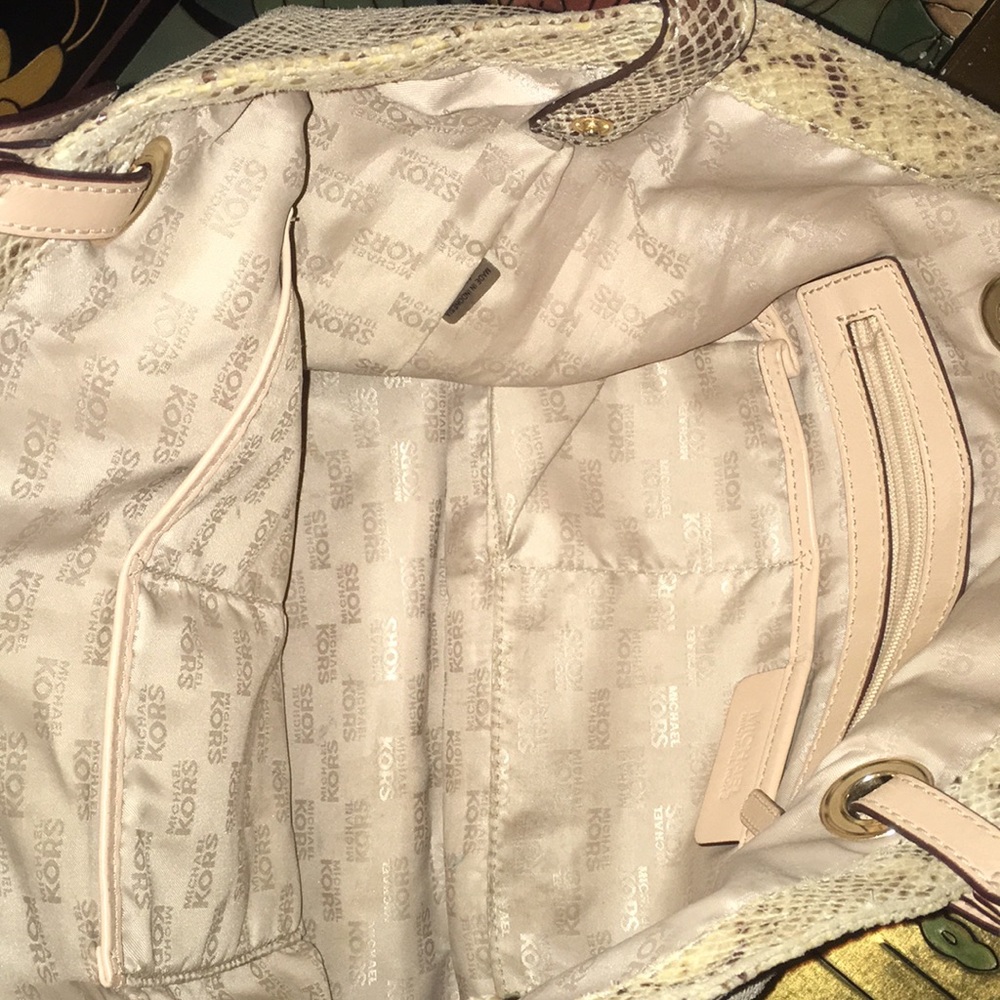 Handbag - Picture 5 of 8